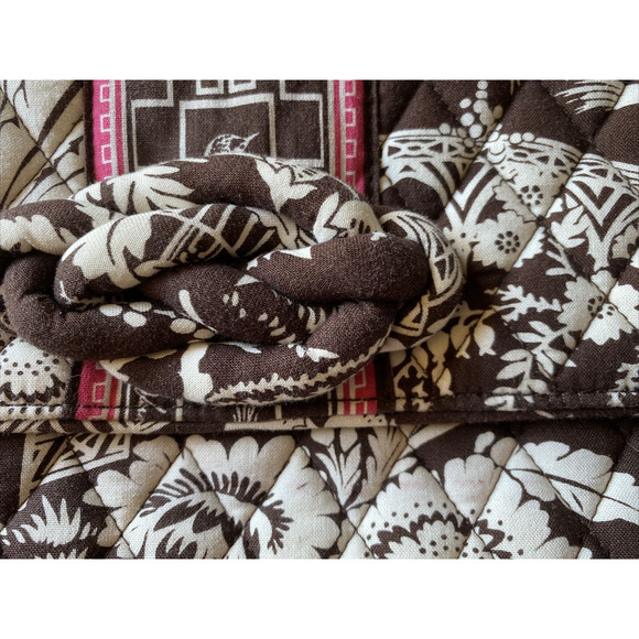 2009 Vera Bradley Knot Just a Clutch Imperial Toile Retired magnetic clutch - Picture 14 of 15